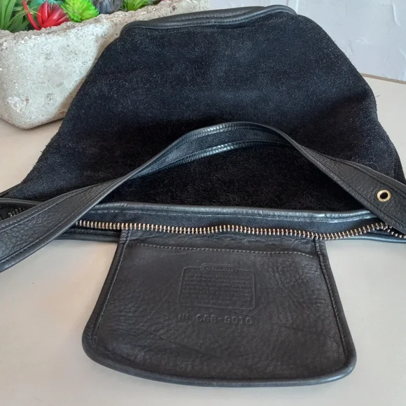 Coach Berkeley Duffle Sac in Black Suede 9010, Ruff-Out